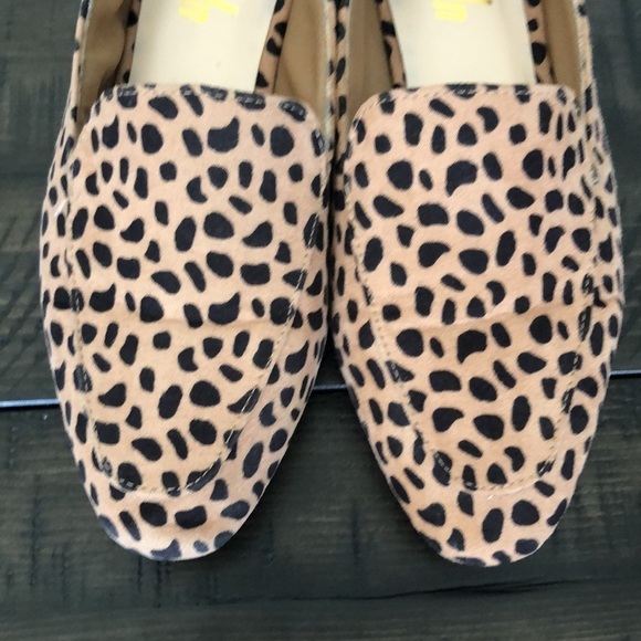 SHELN Cheetah Printed Loafers - Picture 6 of 12